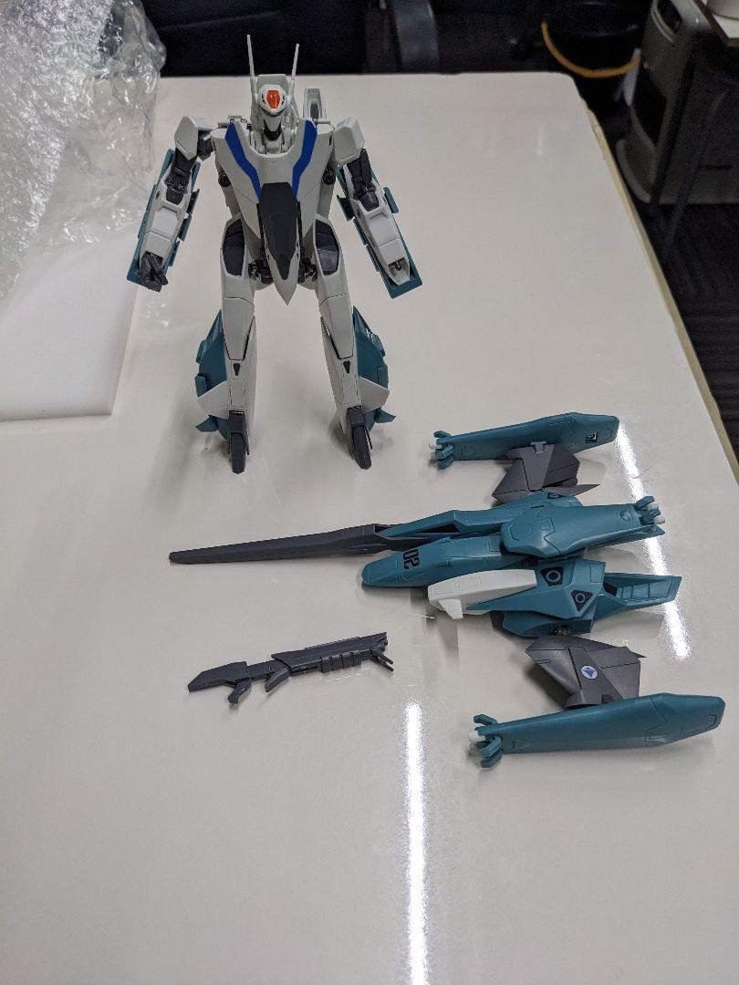HI-METAL R バルキリー+SAP ネックス・ギルバート機