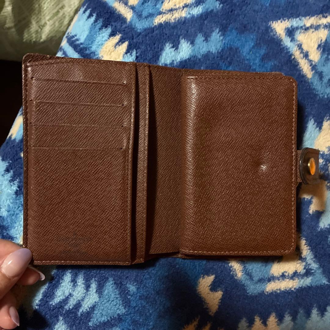 Louis Vuitton 二つ折り財布 ブラウン 本物です!⭐︎ Louis Vuitton 二つ折り財布 ブラウン 本物です!⭐︎