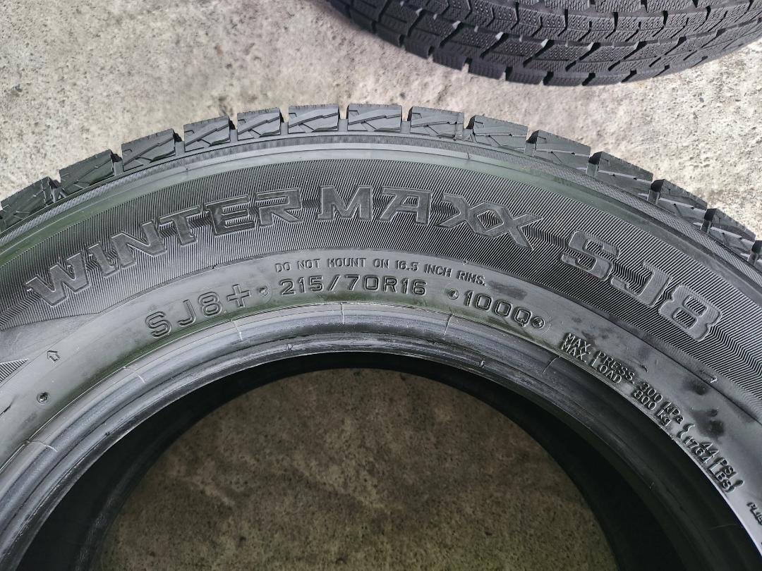 送料込☆2021年製 ダンロップタイヤ 215/70R16 日本製☆4本セット