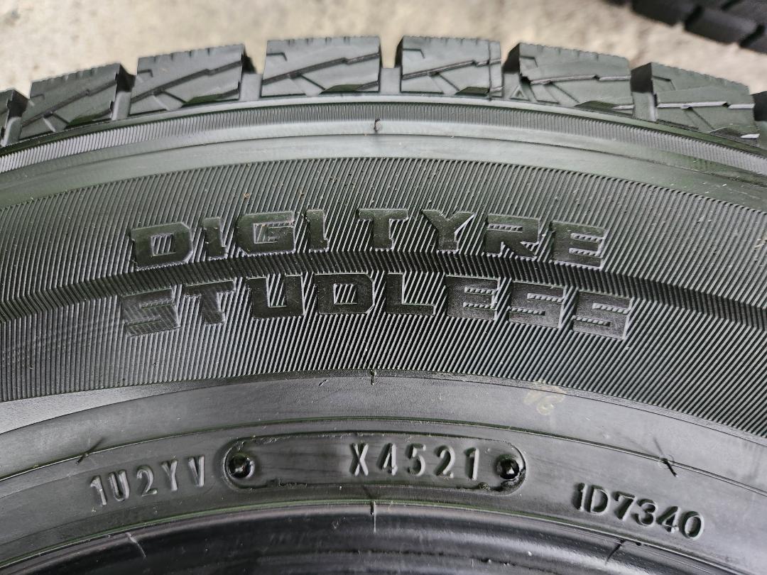 送料込☆2021年製 ダンロップタイヤ 215/70R16 日本製☆4本セット