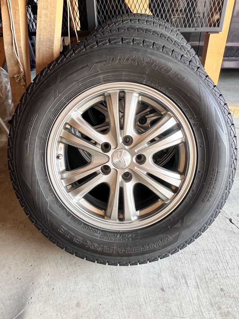 セット品1点目 ダンロップ ウインターマックスSJ8 215/70R16