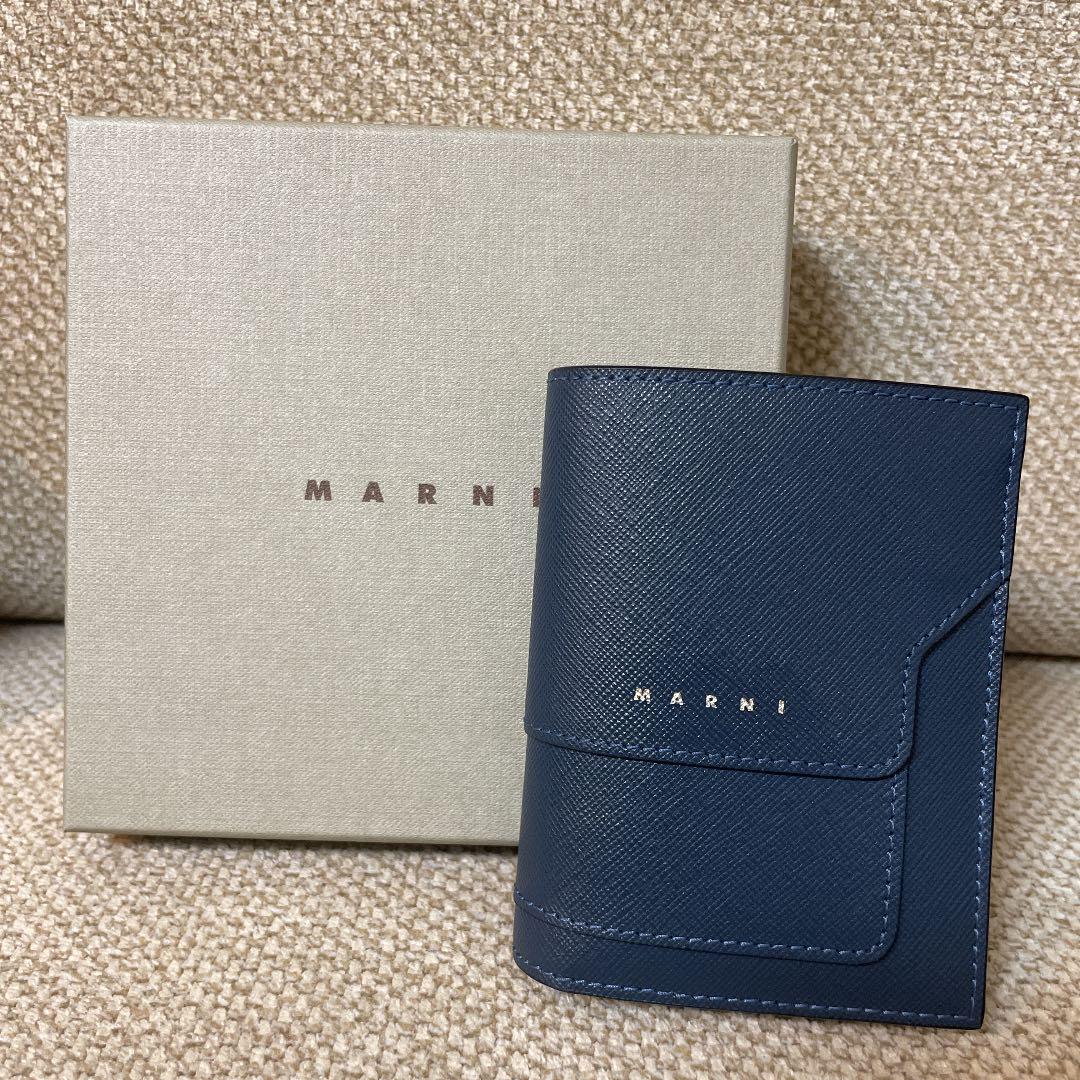 ブラック系高品質 マルニ 二つ折り 財布 折り財布 小物ブラック系-WWW