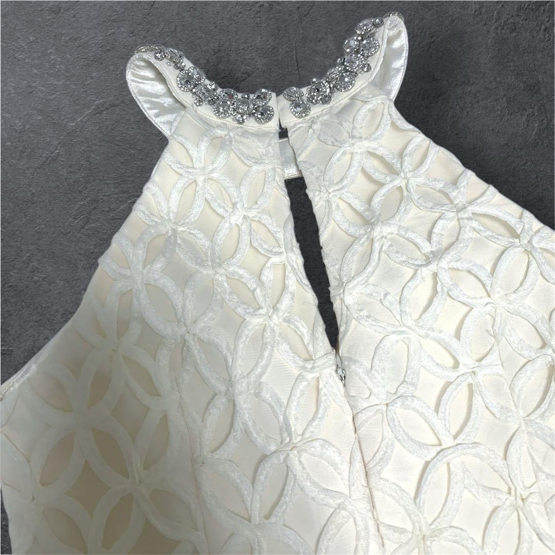 ROBE de FLEURS アイボリー フレアミニドレス (fm3797) XSサイズあり】バストカットビジューネックフラワーミニキャバ