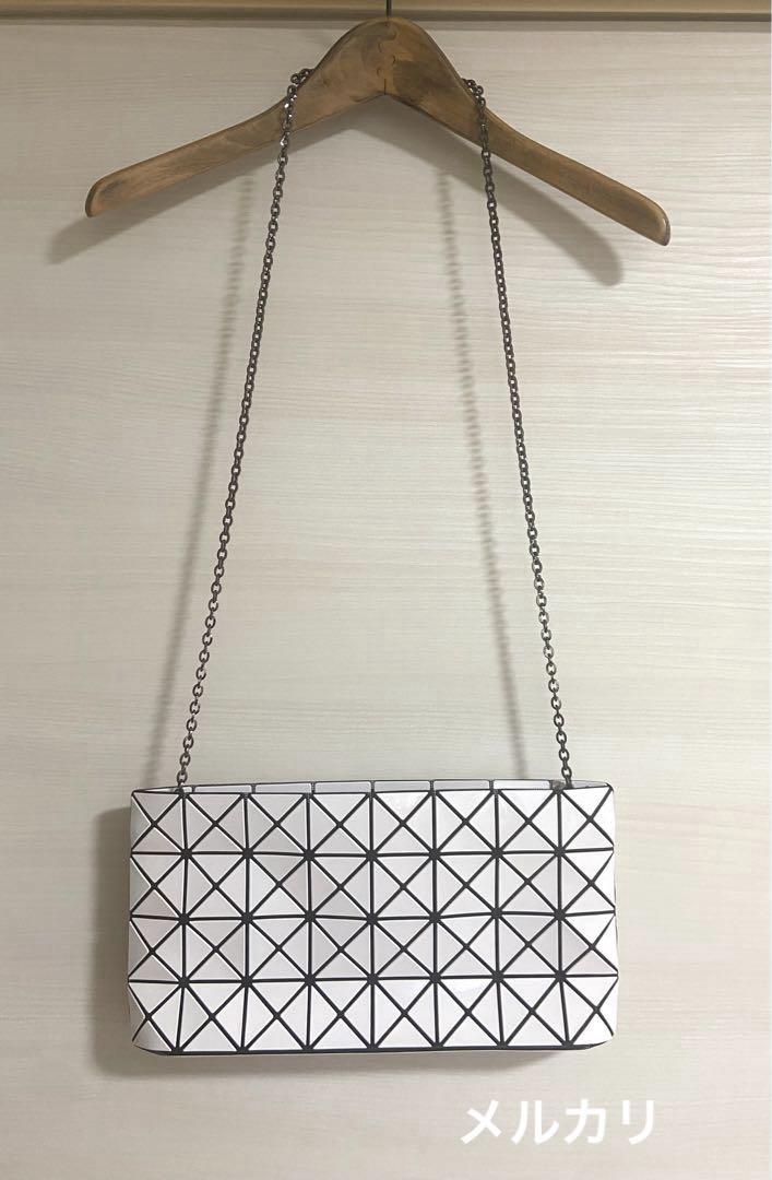 極美品✨ バオバオ イッセイミヤケ ショルダーバッグ ホワイト ロゴ