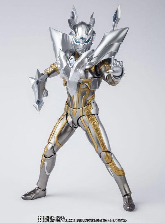 s.h.フィギュアーツ ウルティメイトシャイニング ウルトラマンゼロ