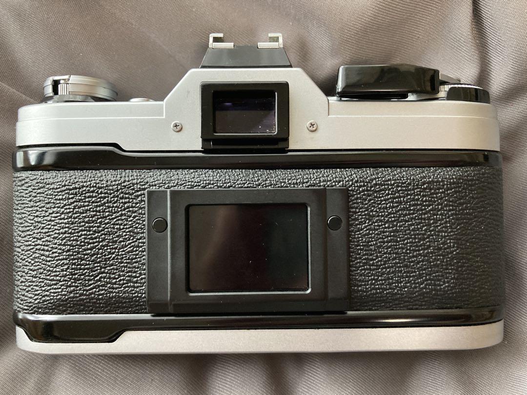 Canon AE-1銀とFD 135mm F3.5 S.C.とジャンクAE-1黒