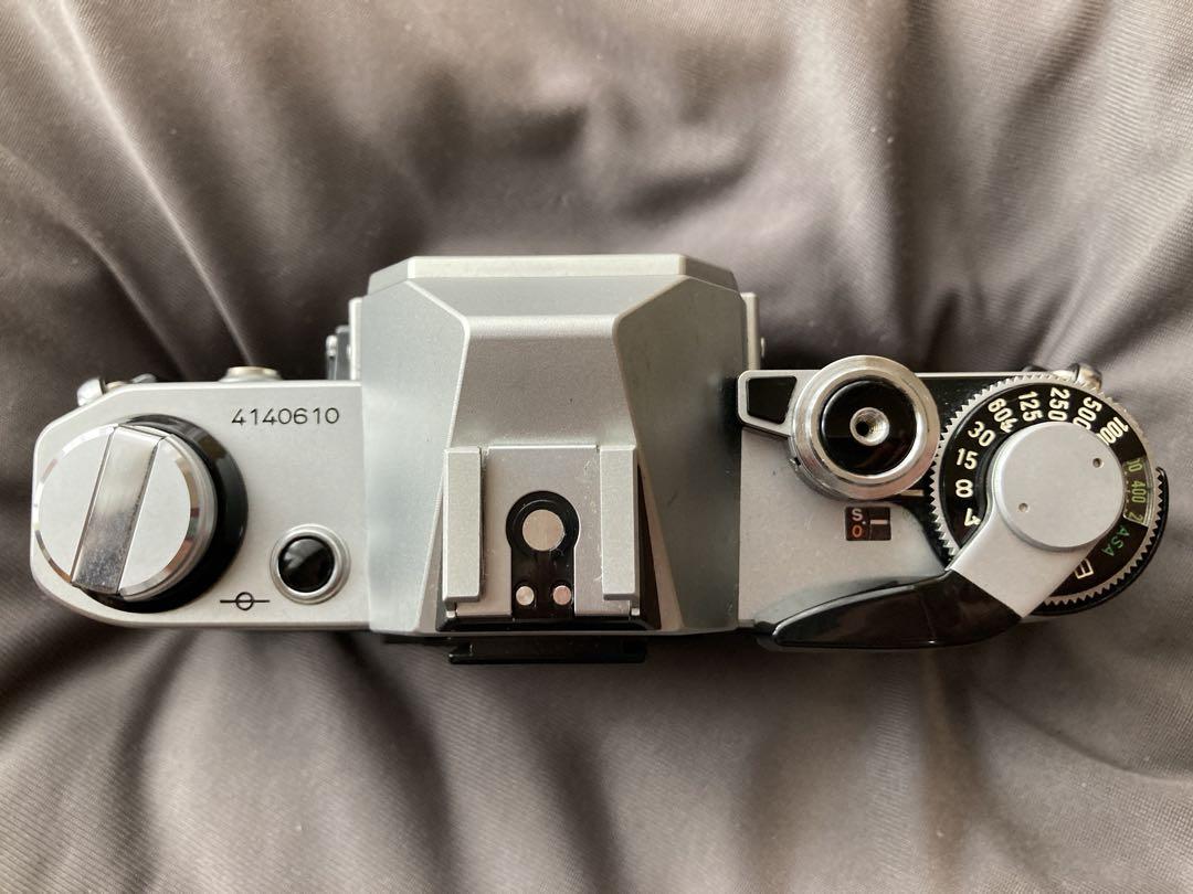 Canon AE-1銀とFD 135mm F3.5 S.C.とジャンクAE-1黒