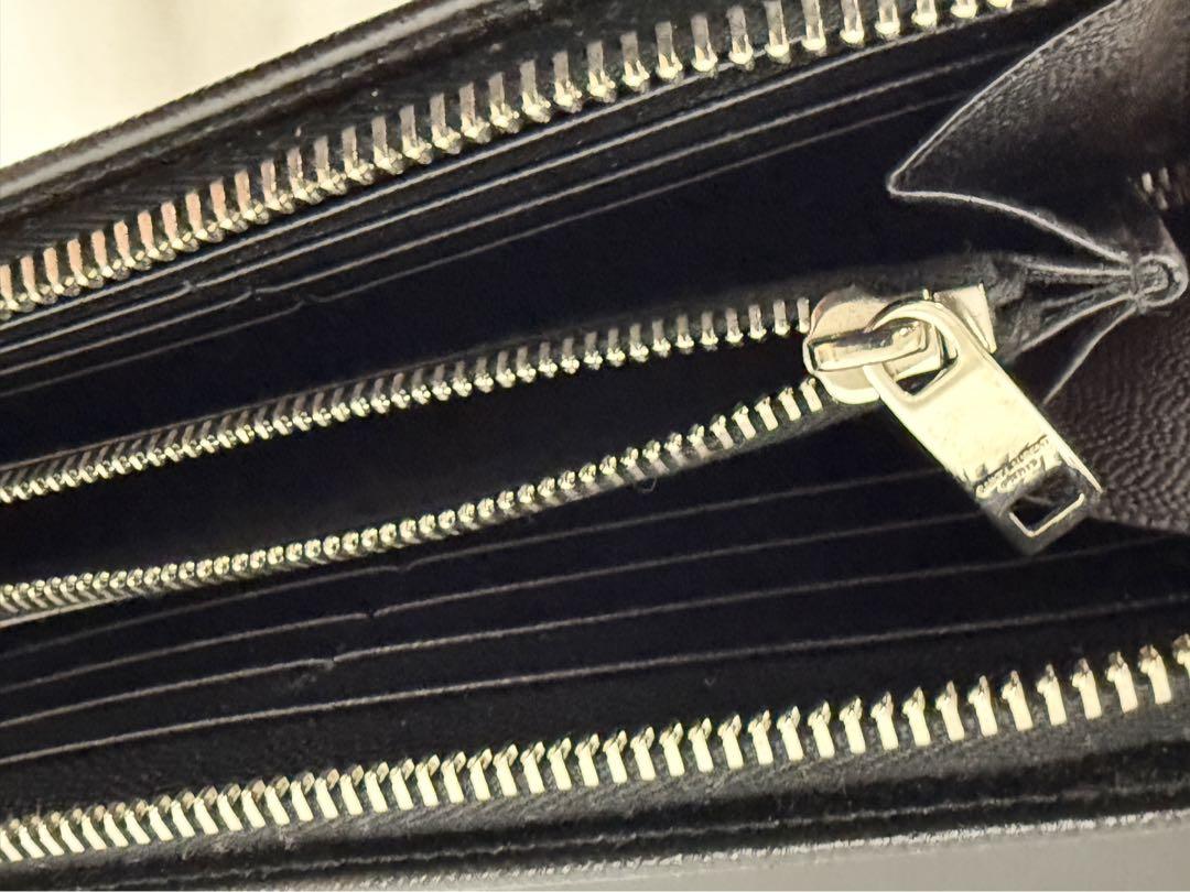 SAINT LAURENT ラウンドファスナー長財布