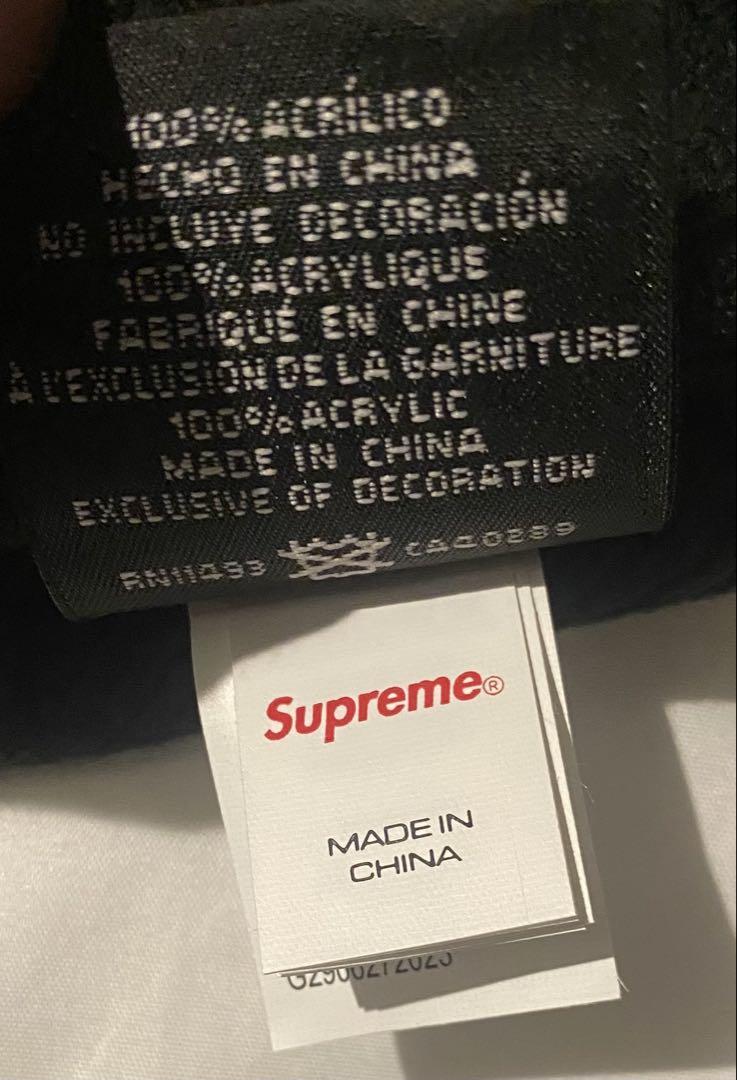 Supreme ロゴ入り 黒ニット帽@送料無料
