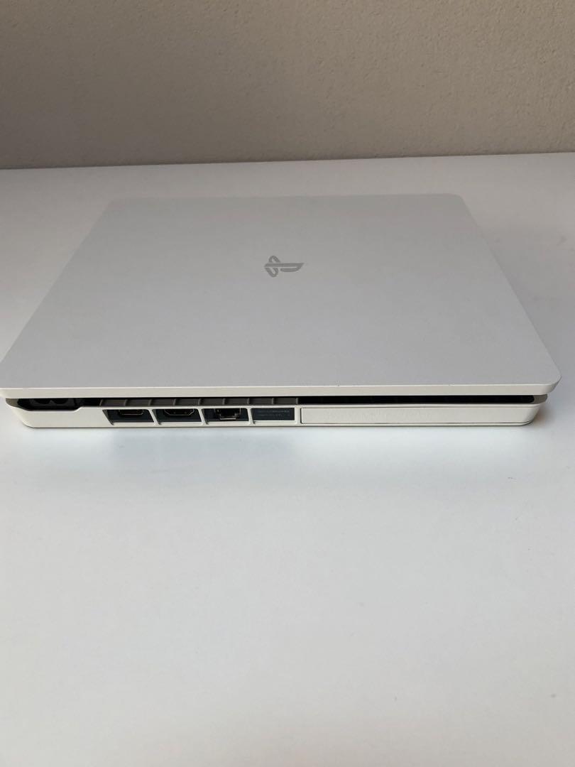 PS4 CUH-2100AB02