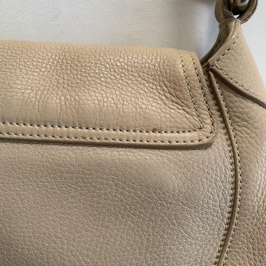 PRADA ワンハンド・レディースレザーバッグ・ベージュ