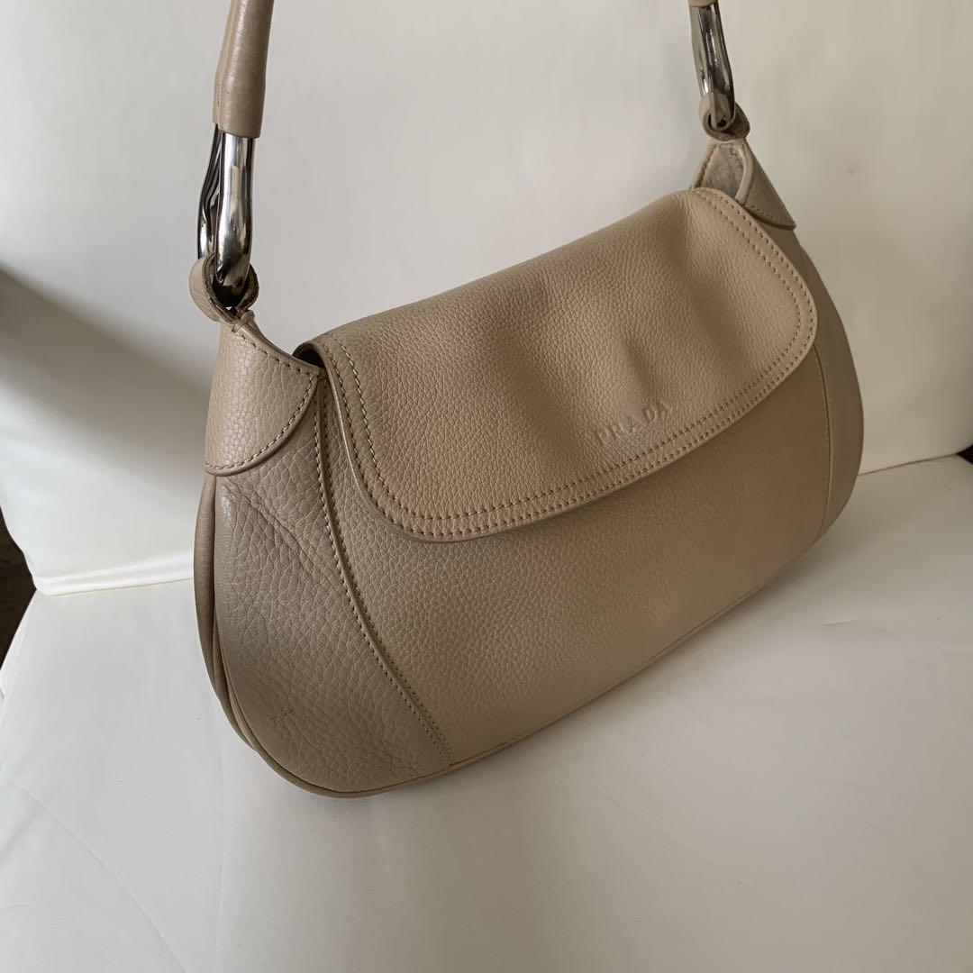 PRADA ワンハンド・レディースレザーバッグ・ベージュ