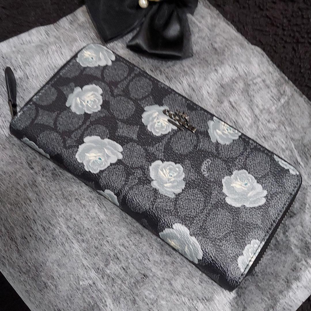 COACH 【未使用】シグネチャーグレー花柄財布 COACH 【未使用】シグネチャーグレー花柄財布