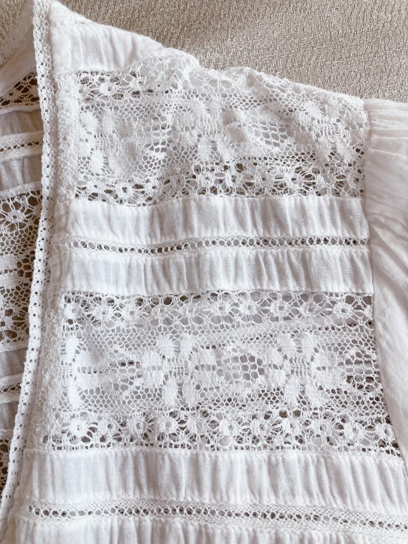 ★美品★　ne quittez pas （ヌキテパ）刺繍入り長袖羽織り　白レース ☆美品☆ ne quittez pas （ヌキテパ）刺繍入り長袖羽織り 白レース