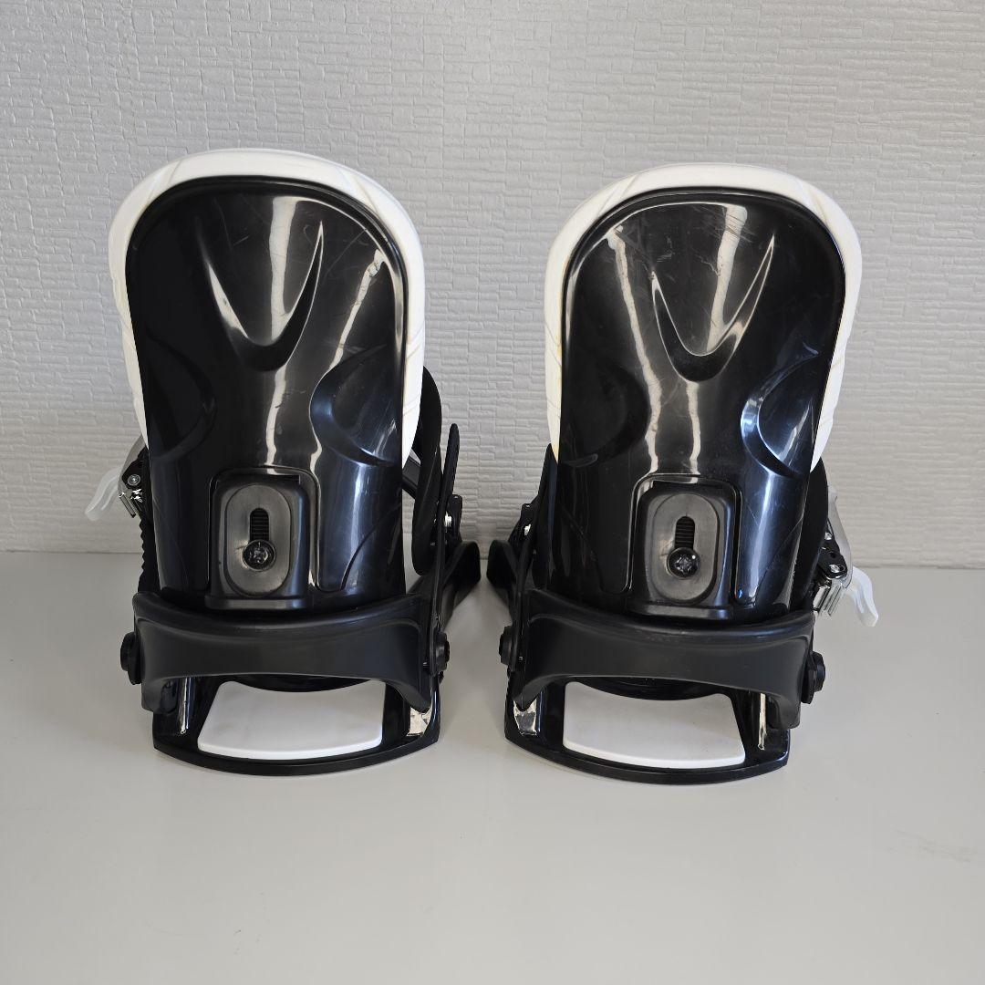 【美品】スノーボード　バインディング（ビンディング）　BK×WH