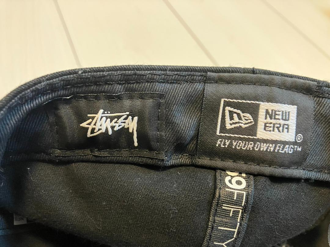 STUSSY NEWERA　キャップ 60.6cm USA国旗 黒