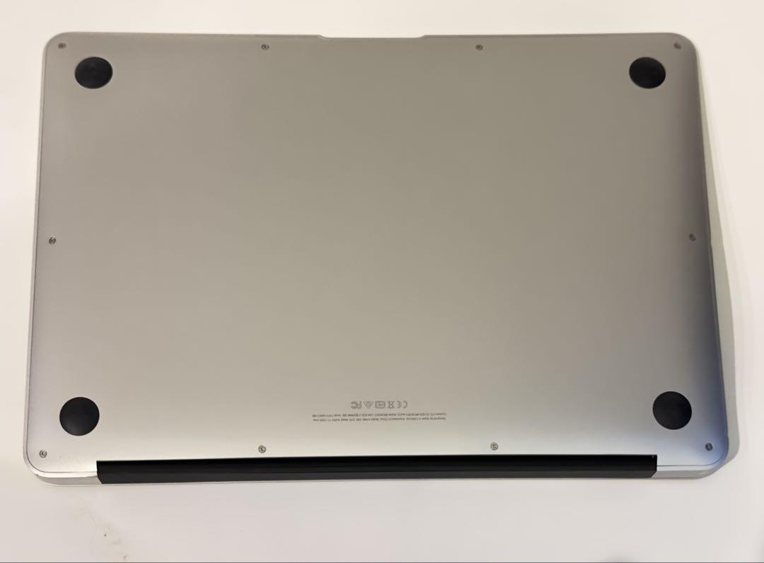 MacBook Air7,2 2017 i5 128GB