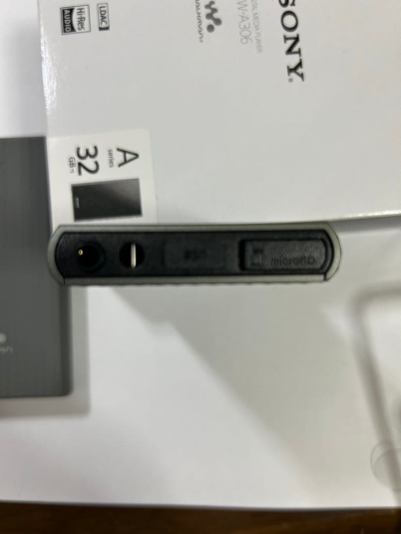 SONY NW-A300Series 32GB+純正カバー+SONYイヤホン SONY NW-A300Series 32GB+純正カバー+SONYイヤホン