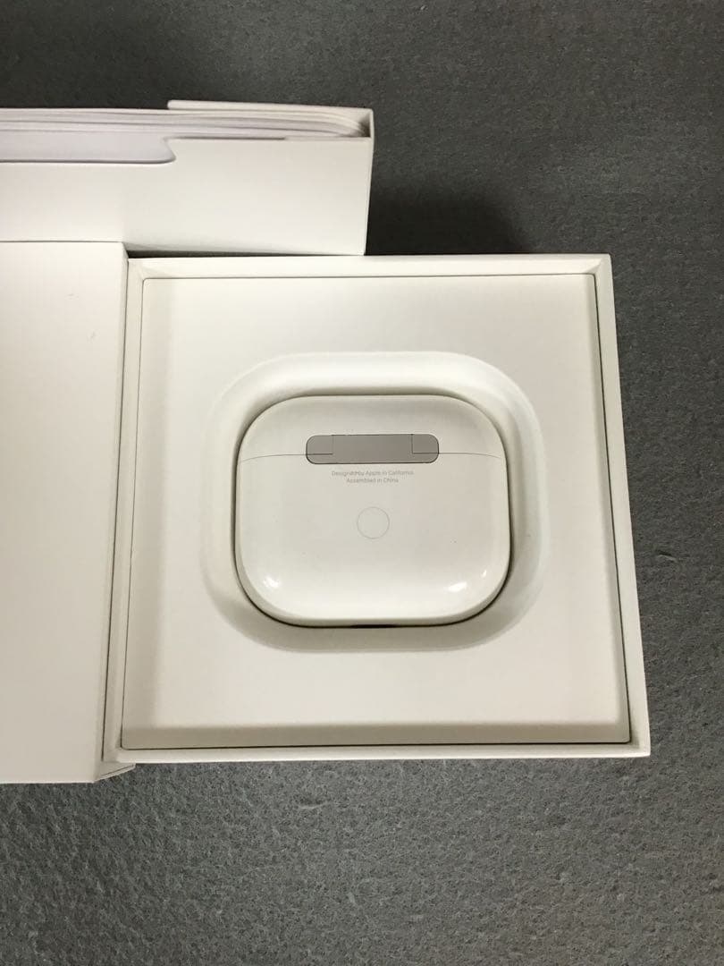 美品 AirPods 第3世代 MME73J/A 美品 AirPods 第3世代 MME73J/A