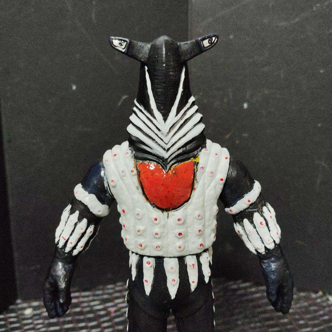 ウルトラ怪獣旧型絶版ソフビセブン宇宙人イカルス.ペガッサ.ガッツ3体セット ウルトラ怪獣旧型絶版ソフビセブン宇宙人イカルス.ペガッサ