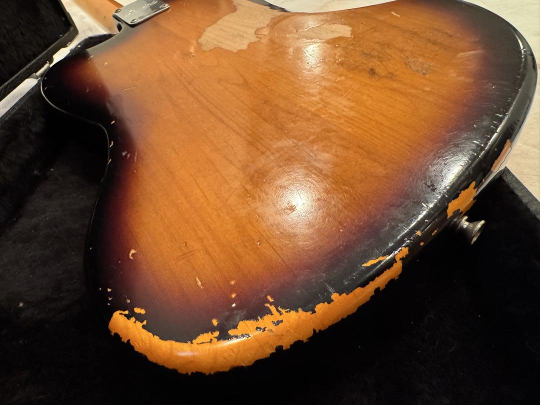 ギター Fender Kurt Cobain road worn Jaguar