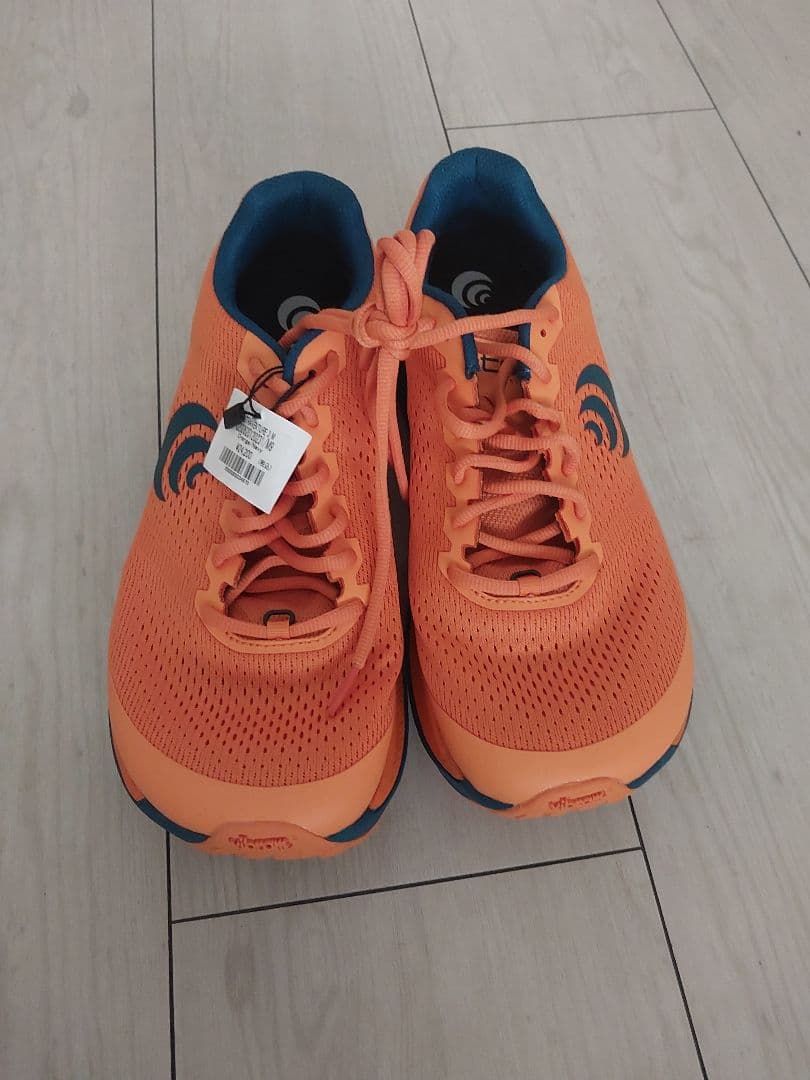 【新品箱なし】トポアスレチック　ウルトラベンチャー3　27.0