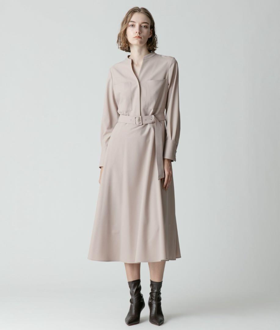 梳毛調ポリエステルスラッシュネックワンピース　2 ベージュ aungshu.com