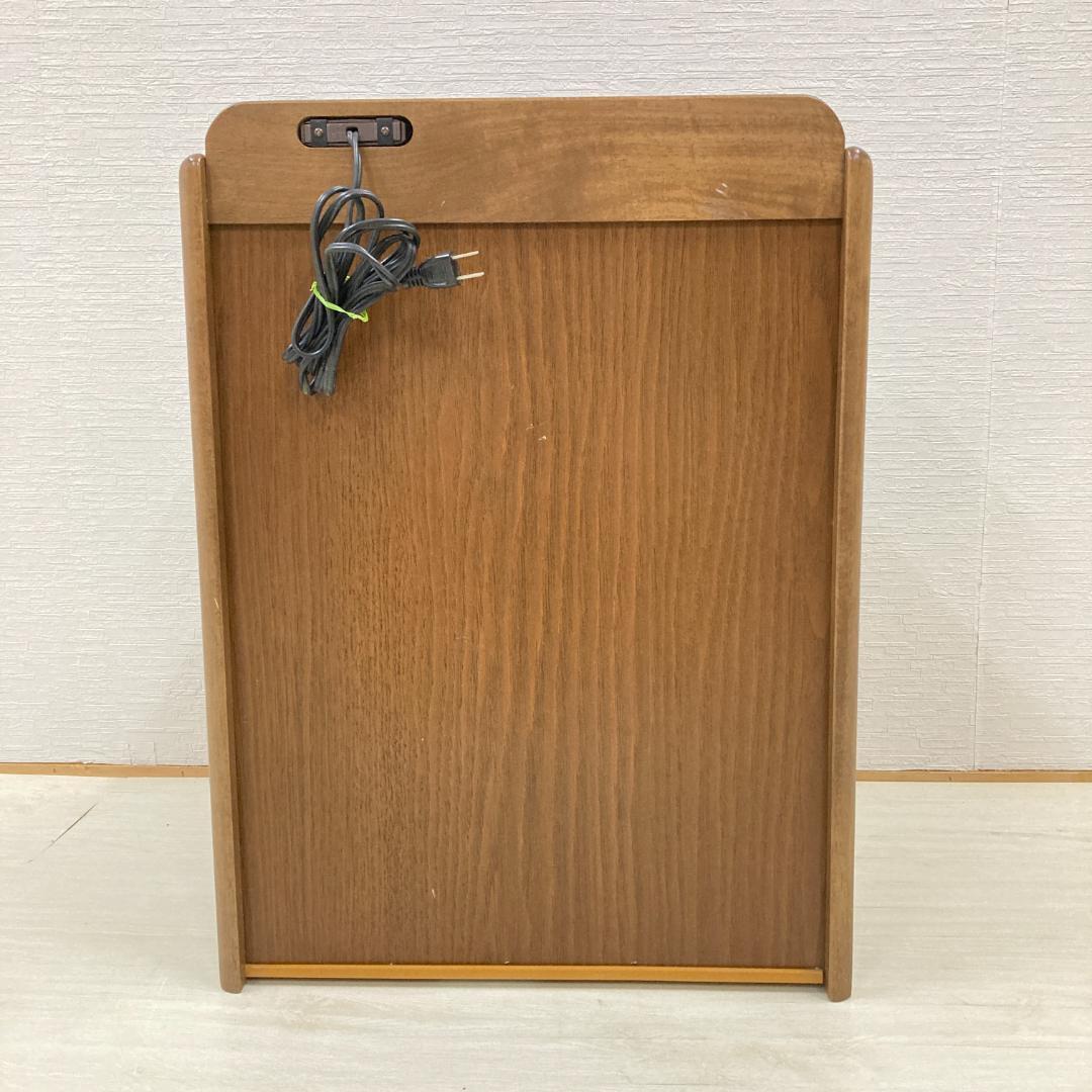 ナイトテーブル