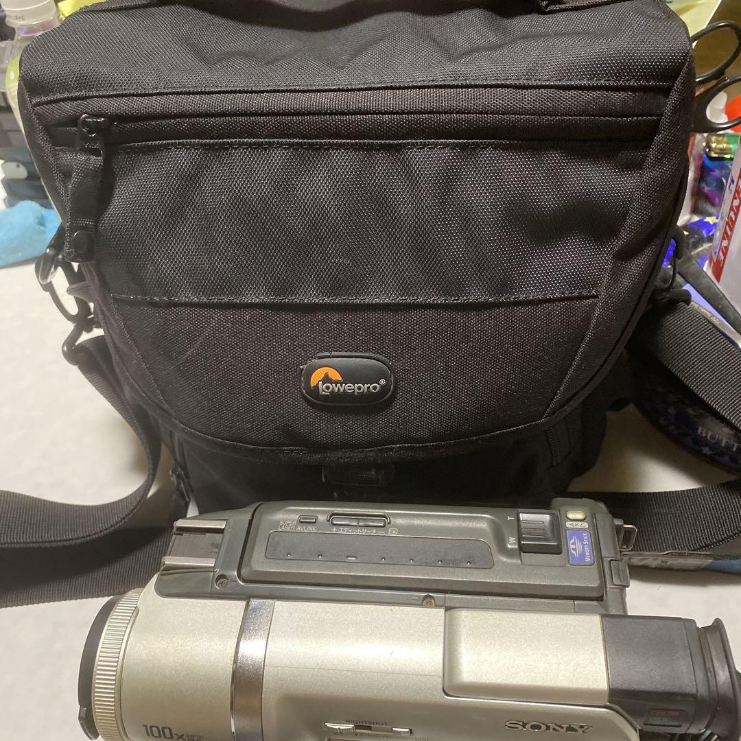 SONY  Video8 Handycam   DCR-TRV225  ①