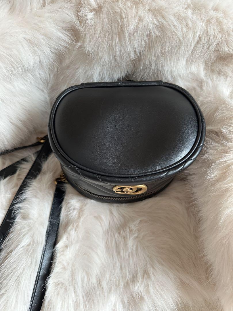 Gucci ★美品GGマーモントリュック