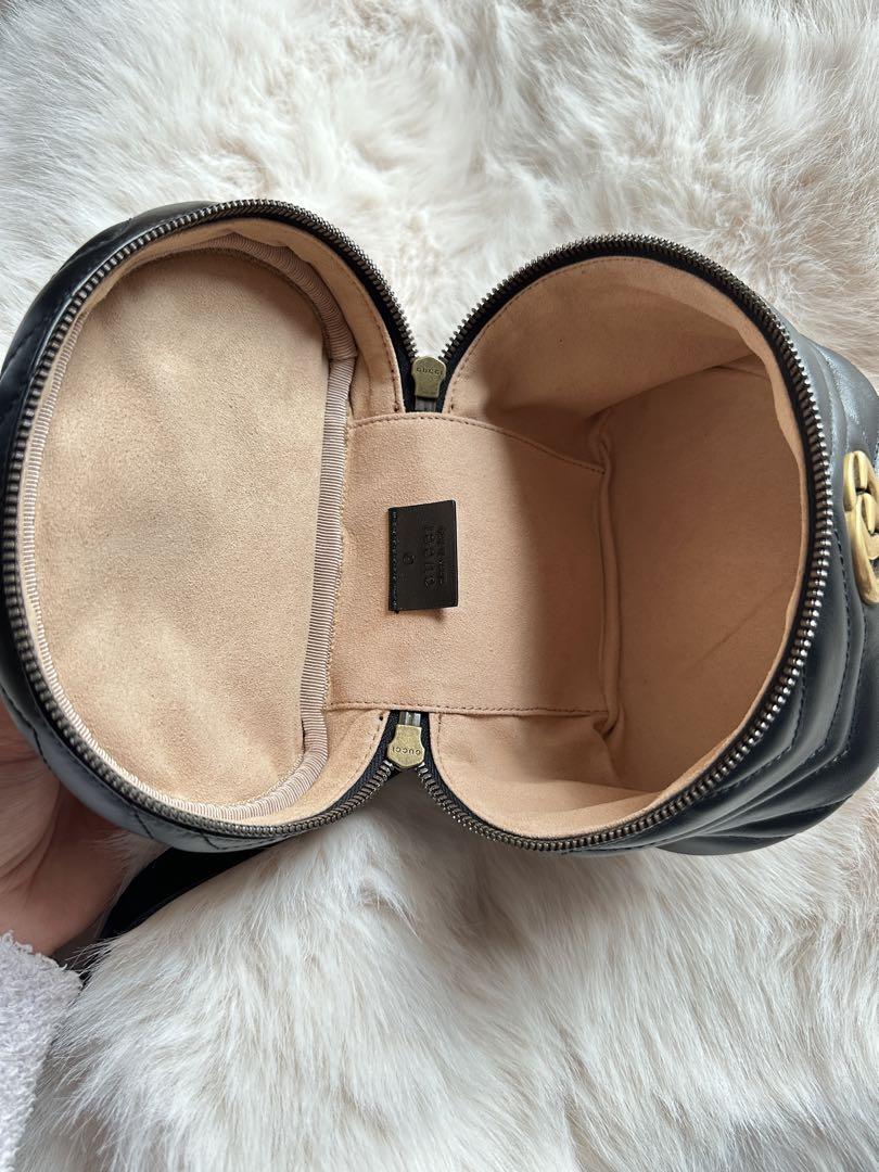 Gucci ★美品GGマーモントリュック