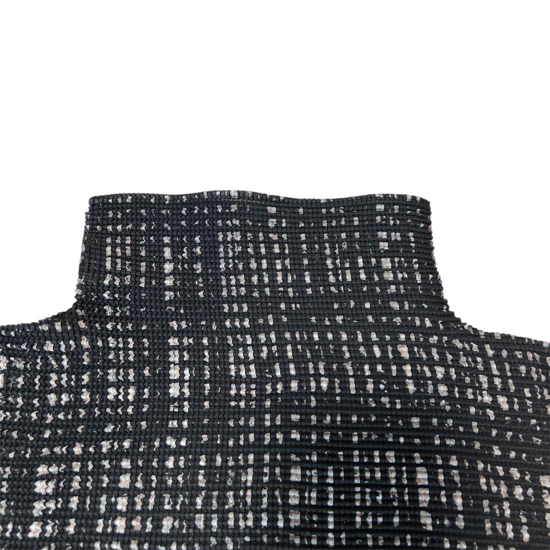 【美品】 Me ISSEY MIYAKE ブラック　ハイネック　長袖カットソー