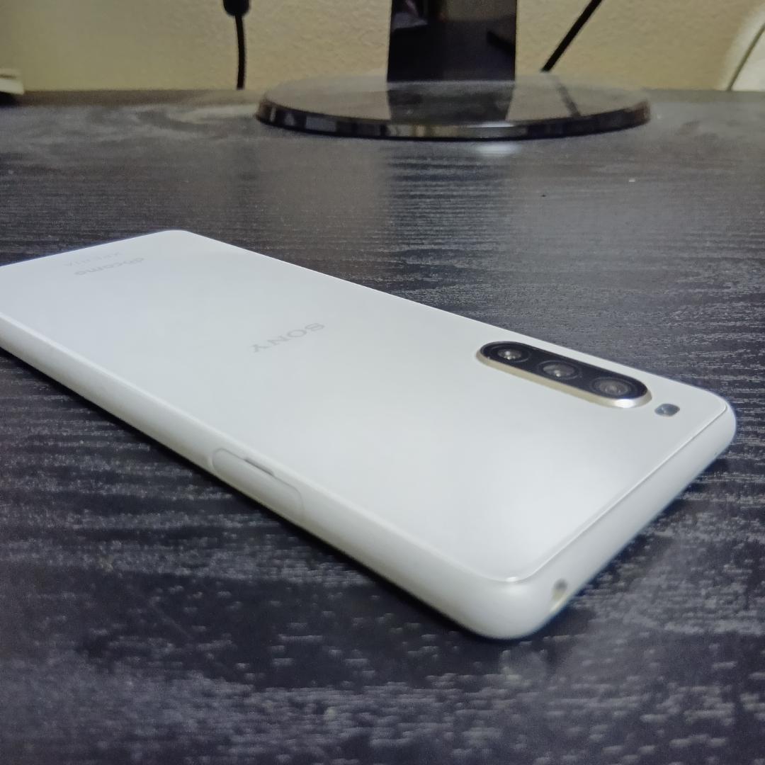 SONY Xperia SO-41A docomo ホワイト - メルカリ