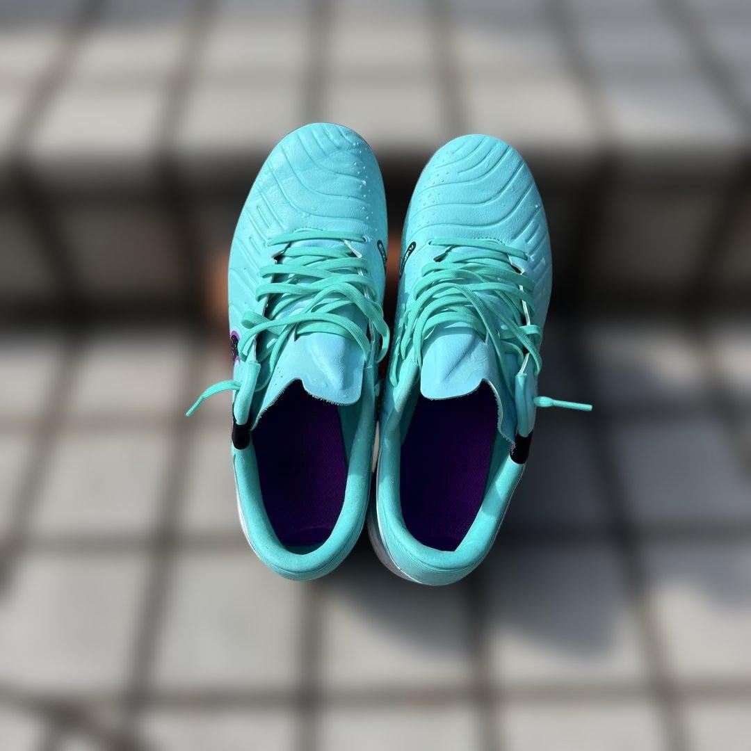 NIKE ティエンポフットサルシューズ