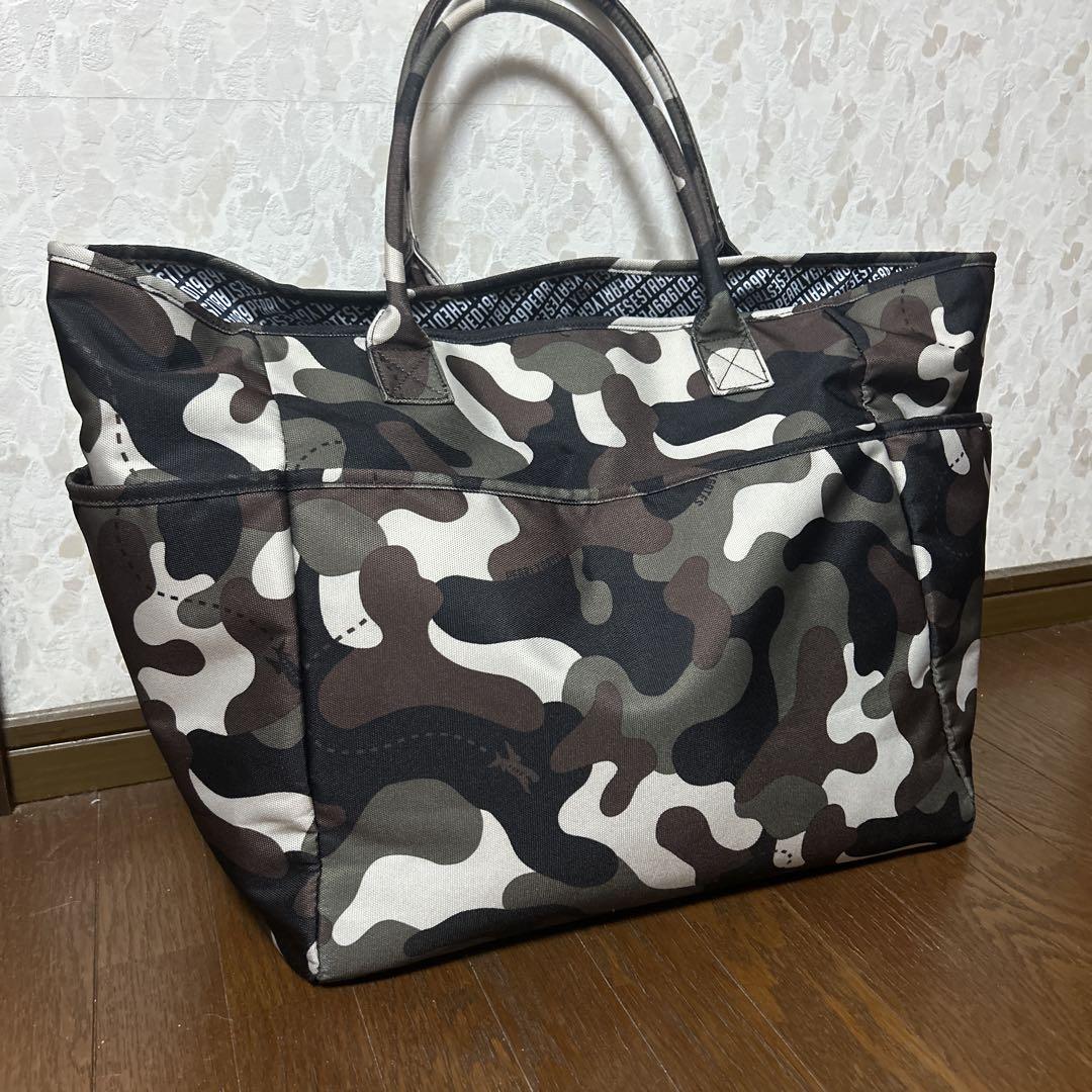 PEARLY GATESのロッカーバッグ