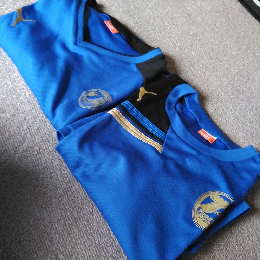 PUMA　大分トリニータ　二枚　中古　サッカーシャツ