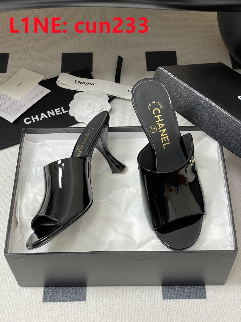 CHANEL ブラック オープントゥミュール