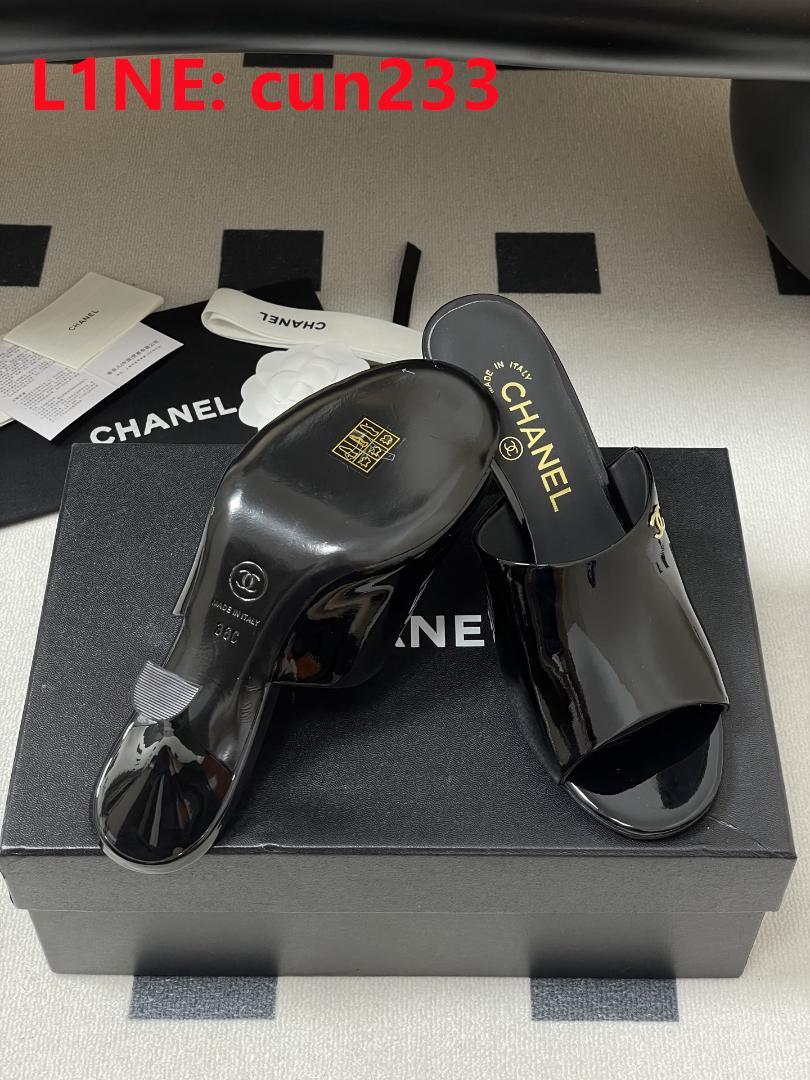 CHANEL ブラック オープントゥミュール