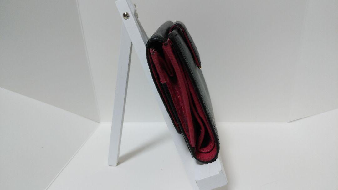 PRADA　プラダ　三つ折り財布　レザー
