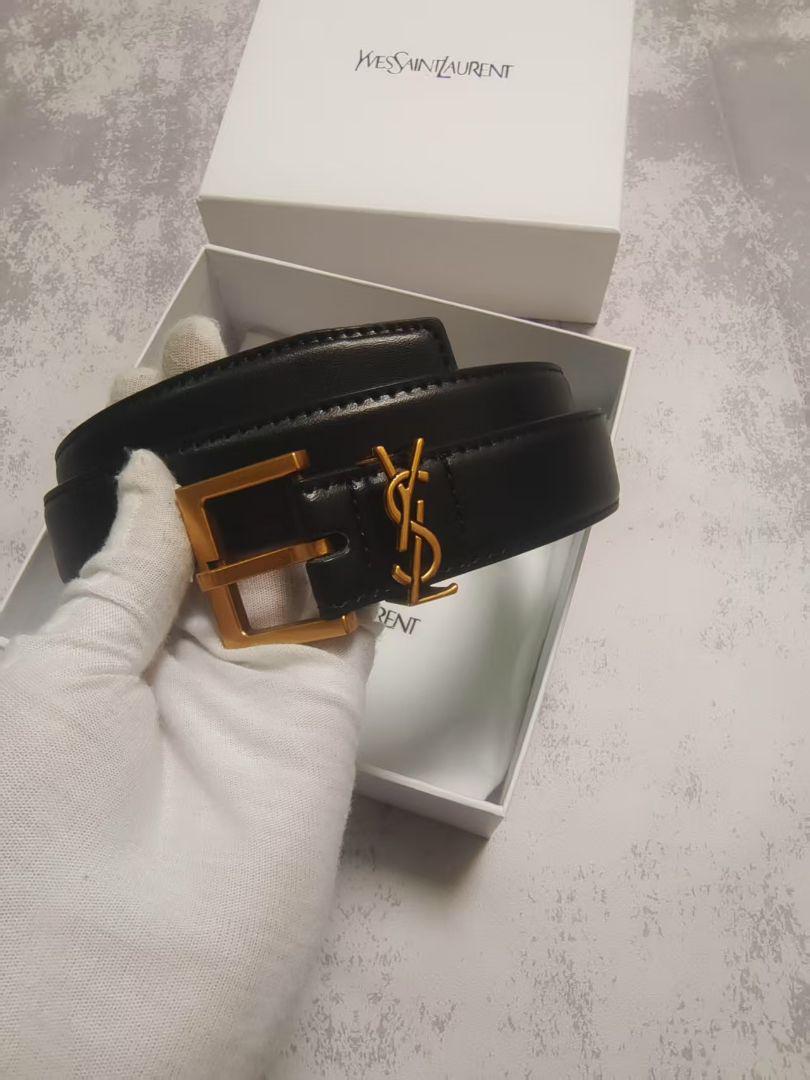 SAINT LAURENT ブラックレザーベルト - メルカリ