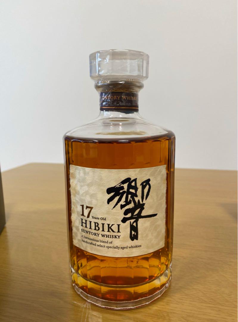 HIBIKI 響　17年ウィスキー17 年　　未開封