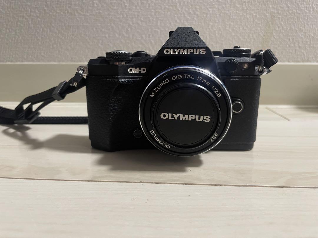 美品　Olympus オンリンパス OM-D 5 一眼レフ　カメラ　セット