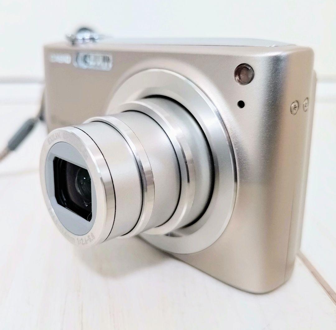 美品　Casio EXILIM EX-Z200　カメラ