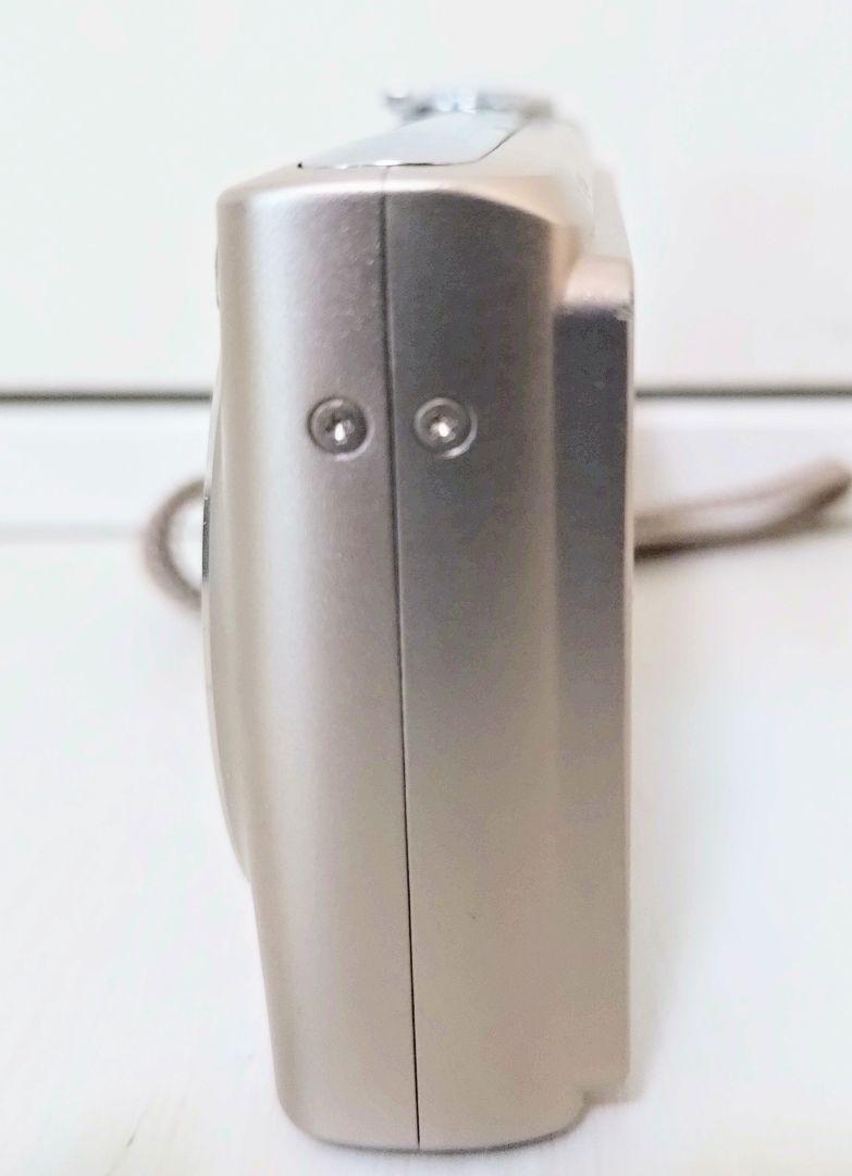 美品　Casio EXILIM EX-Z200　カメラ