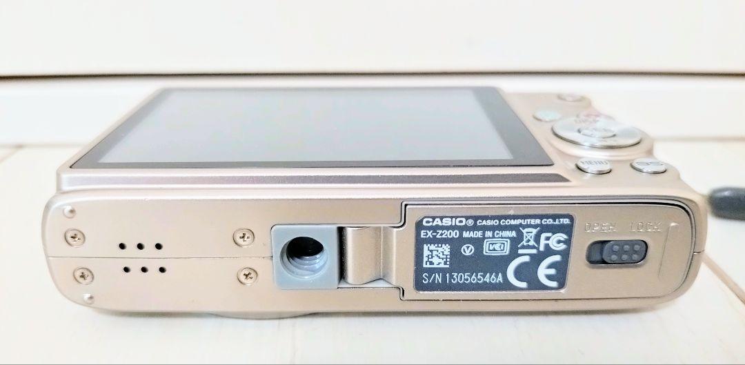 美品　Casio EXILIM EX-Z200　カメラ
