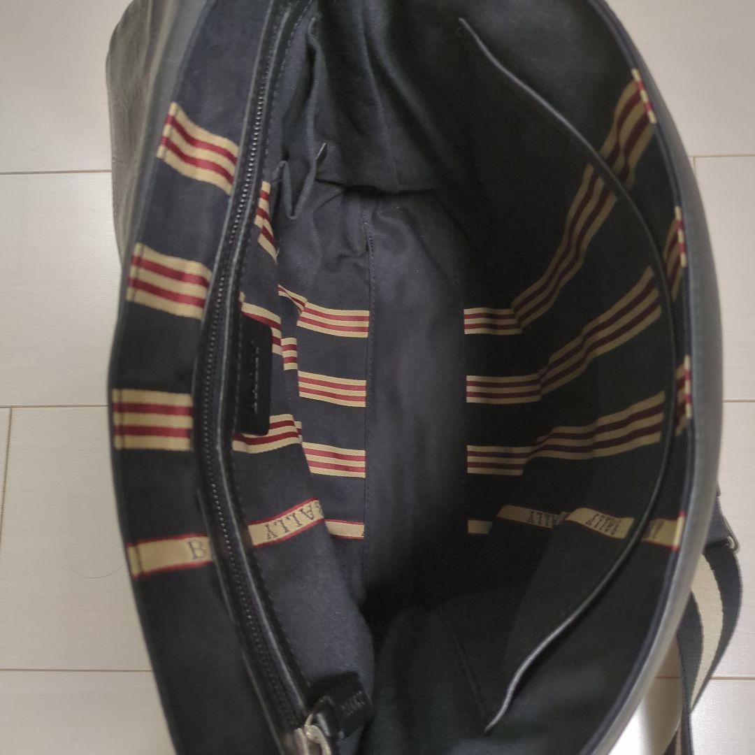BALLY  ショルダーバッグ フラップ レザーA 4