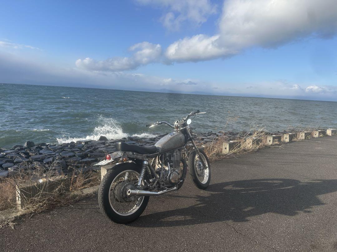 sr400 アップトランペットマフラー　t&f