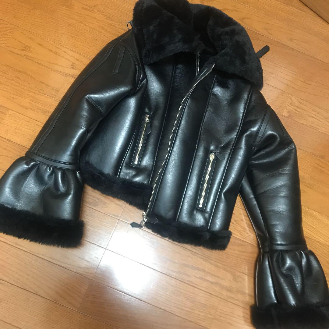 リルリリー　フェイクレザージャケット