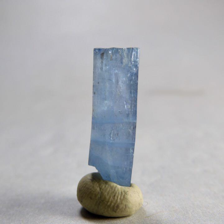 メルカリ - 非加熱 ベトナム産アクアマリン 原石 結晶 10.75ct vaqe2 ...