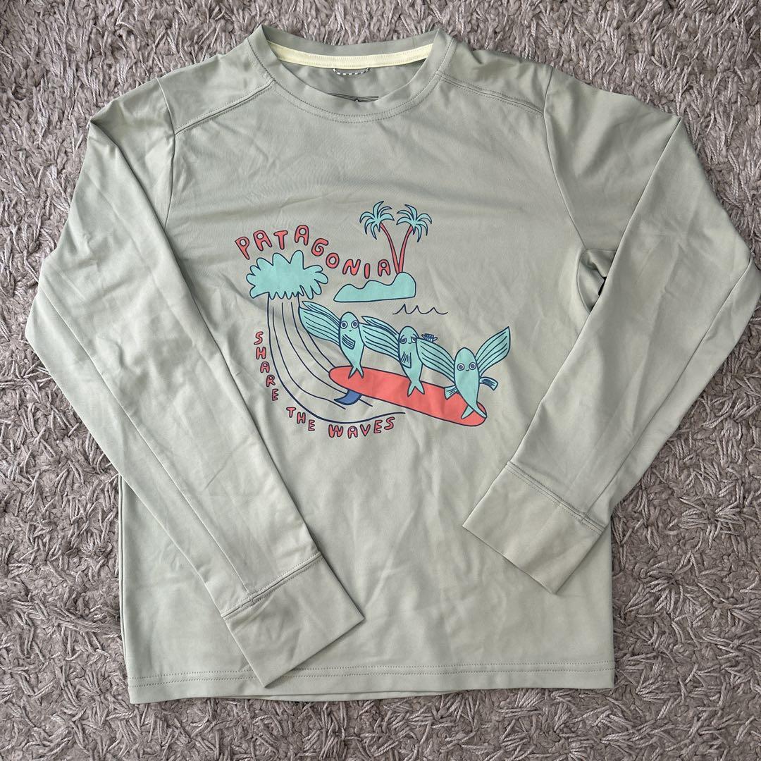 patagonia Capilene Silkweight Lラッシュガード